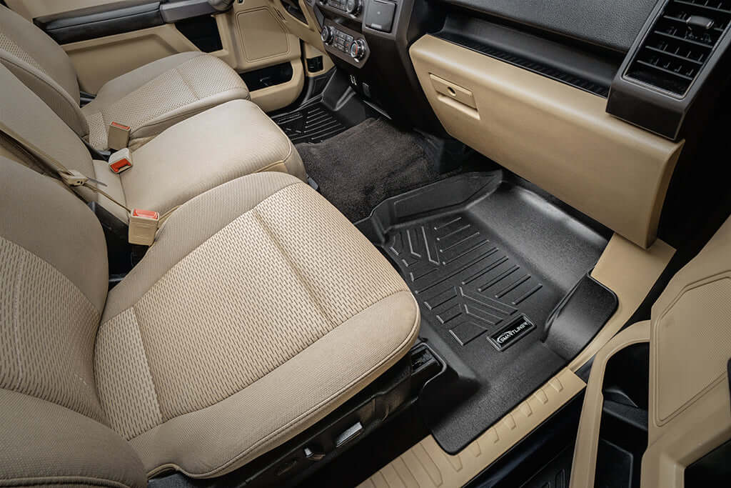 Tapetes SmartCoverage™ a medida para Ford F-150 Lightning 2022-2025 con asientos individuales en la primera fila y almacenamiento bajo el asiento de la segunda fila (fabricado por el fabricante).