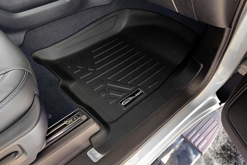 SMARTLINER Floor Liners for 2020-2026 Chevy Silverado 2500 HD | 3500 HD (Crew Cab|Carpet|(1st Row Bucket)|[2nd Row Storage]