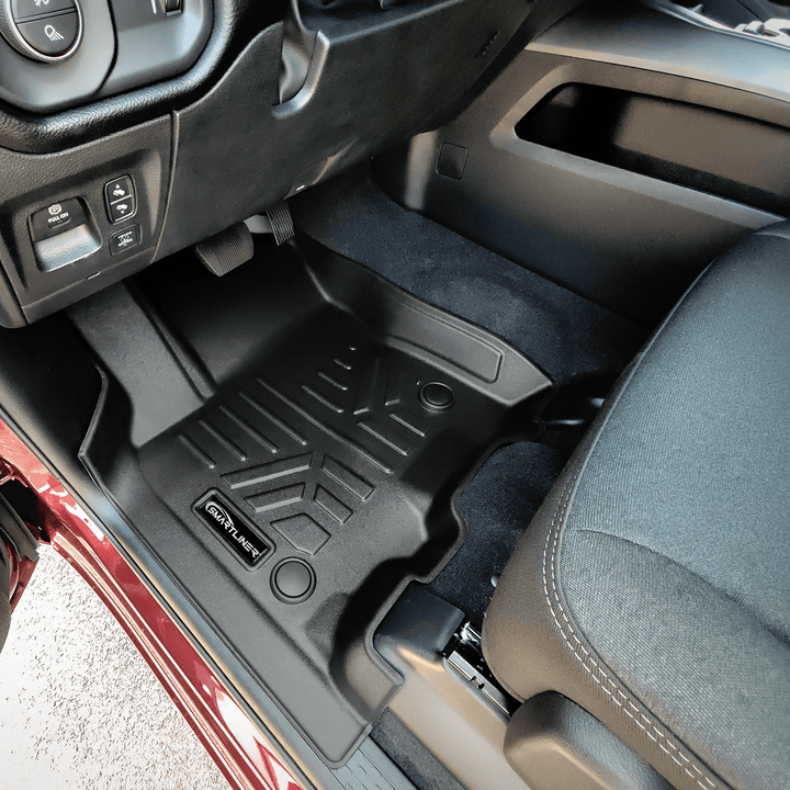 Tapetes SmartCoverage™ a medida para Ram 1500 Crew Cab 2025-2026 sin caja de almacenamiento debajo del asiento trasero (asientos individuales)