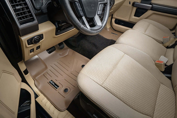 Tapetes SMARTLINER a medida para Ford F-150 Lightning 2022-2025. Solo compatibles con asientos individuales de la segunda fila sin compartimento de almacenamiento bajo los asientos.