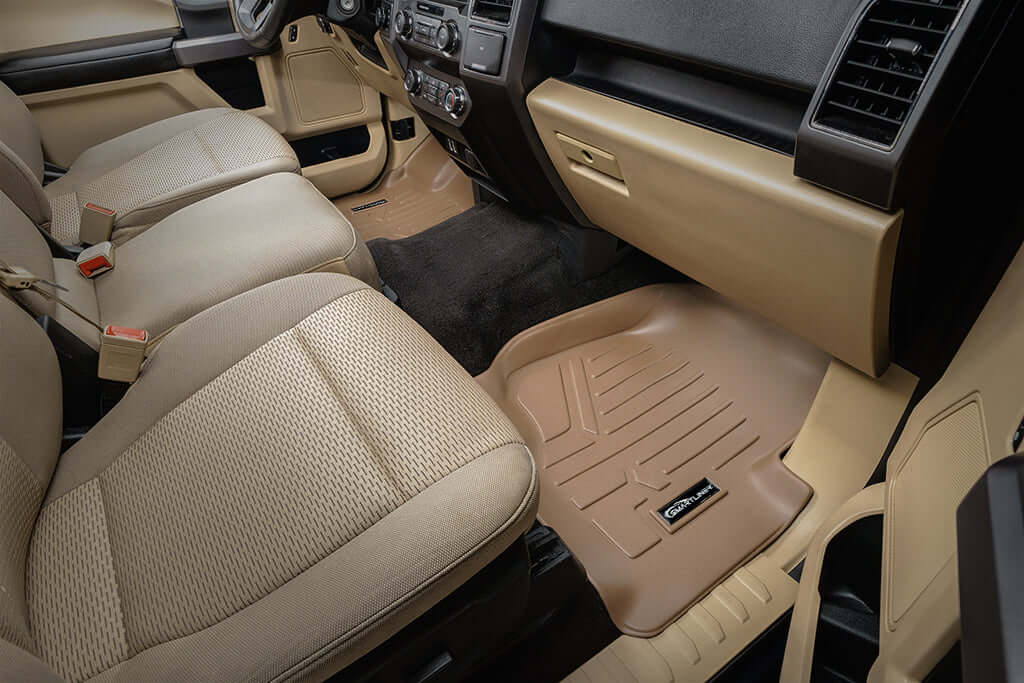 Tapetes SMARTLINER a medida para Ford F-150 Lightning 2022-2025. Solo compatibles con asientos individuales de la segunda fila sin compartimento de almacenamiento bajo los asientos.