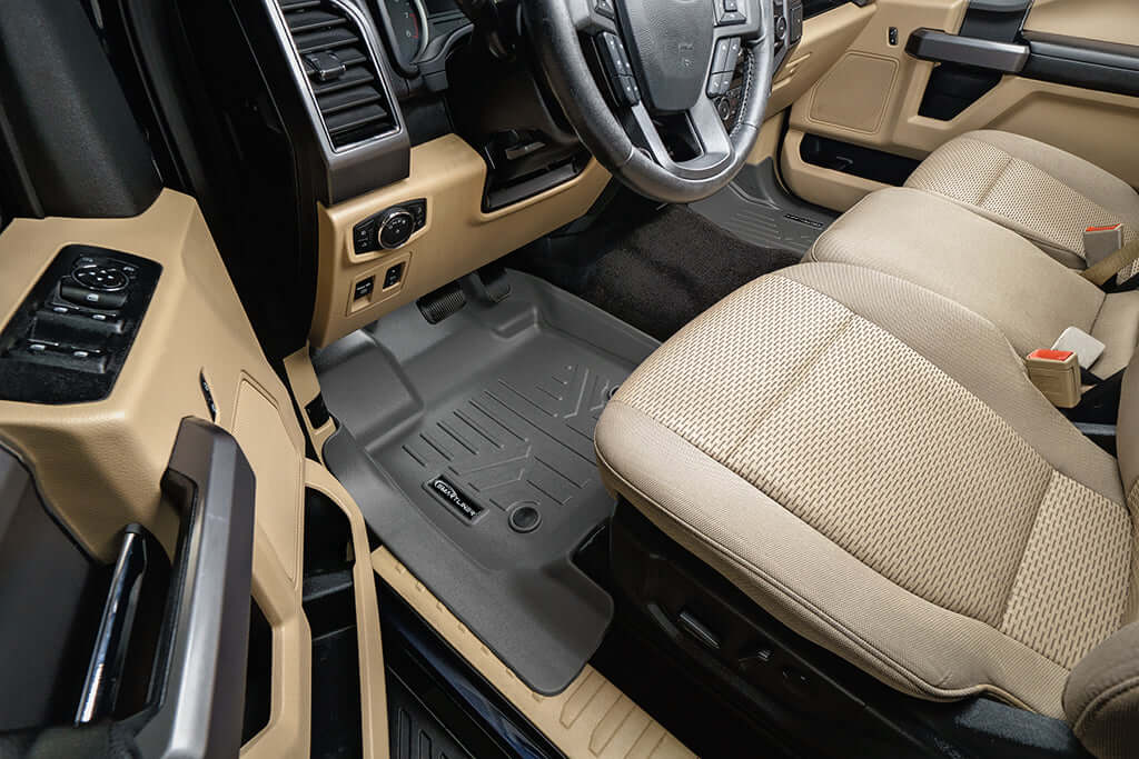 Tapetes SMARTLINER a medida para Ford F-150 Lightning 2022-2025. Solo compatibles con asientos individuales de la segunda fila sin compartimento de almacenamiento bajo los asientos.