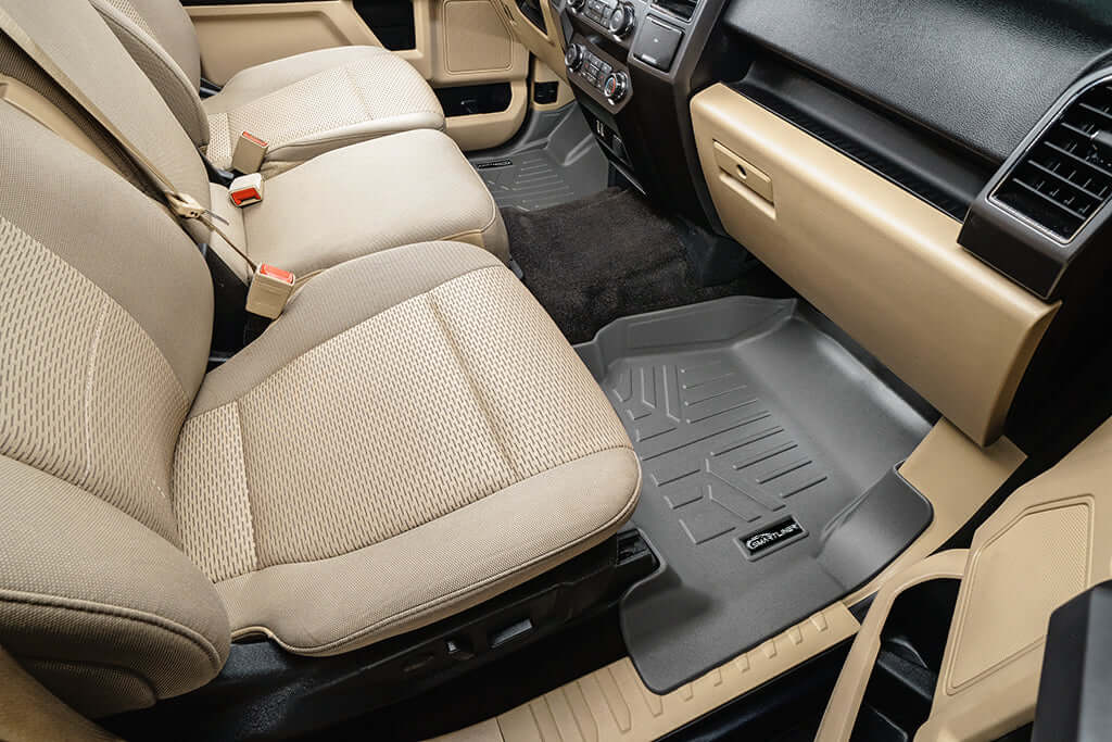 Tapetes SMARTLINER a medida para Ford F-150 Lightning 2022-2025. Solo compatibles con asientos individuales de la segunda fila sin compartimento de almacenamiento bajo los asientos.