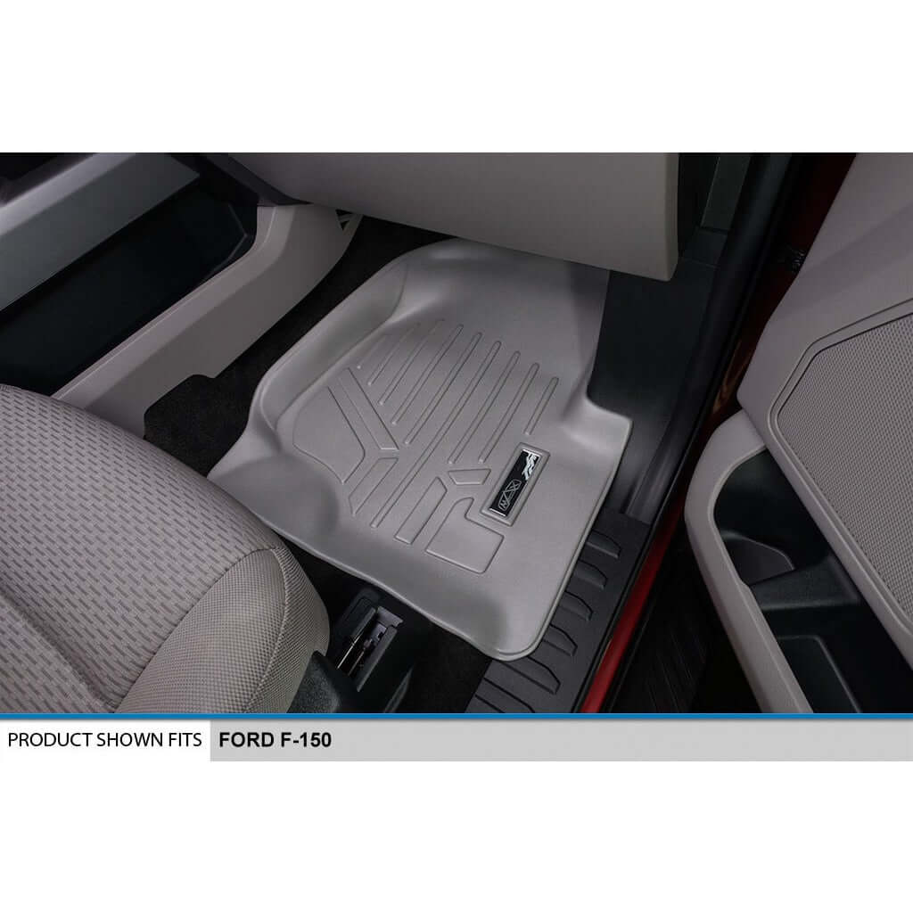 Tapetes SmartCoverage™ a medida para Ford F-150 SuperCrew Cab (modelos 2015-2025) con asientos individuales en la primera fila. Sin espacio de almacenamiento debajo de los asientos.