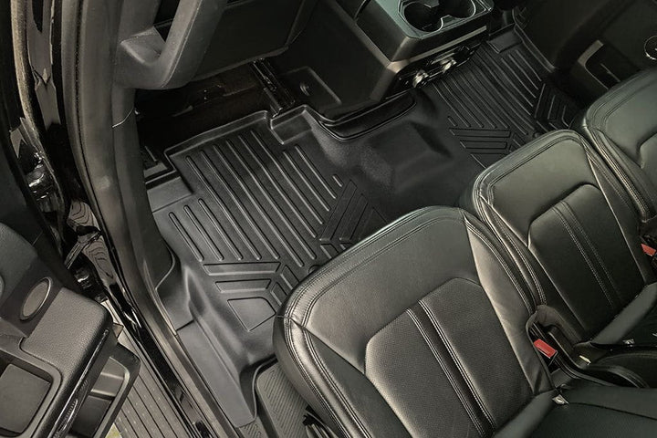 Tapetes Smartliner a medida para la segunda fila de asientos tipo banca de Ford Expedition/Lincoln Navigator 2018-2024 (sin Max ni L)